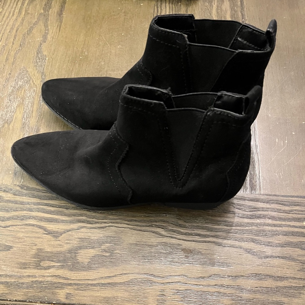 Arizona Ankle Boots
